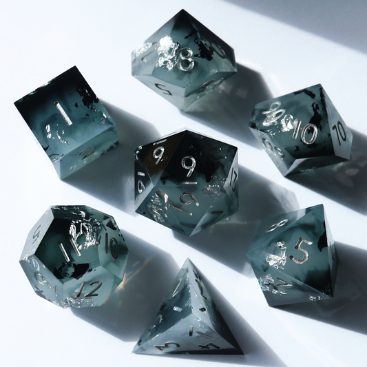 Gravensworn - handmade sharp edge 7 piece dice set